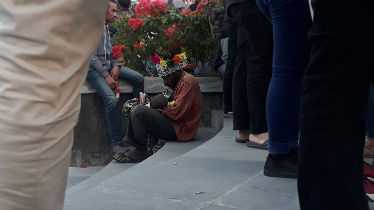 Dari Altar Turun ke Pasar hingga Papua