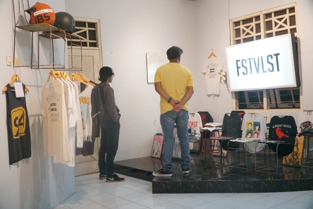Merchandise Musik: Dampak Positif Kerja DKV di Industri Kreatif