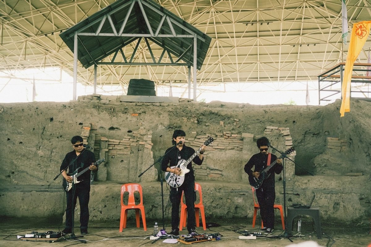 Magis Sekaligus Tragis, Penampilan Rabu di Kampung Halaman Sendiri